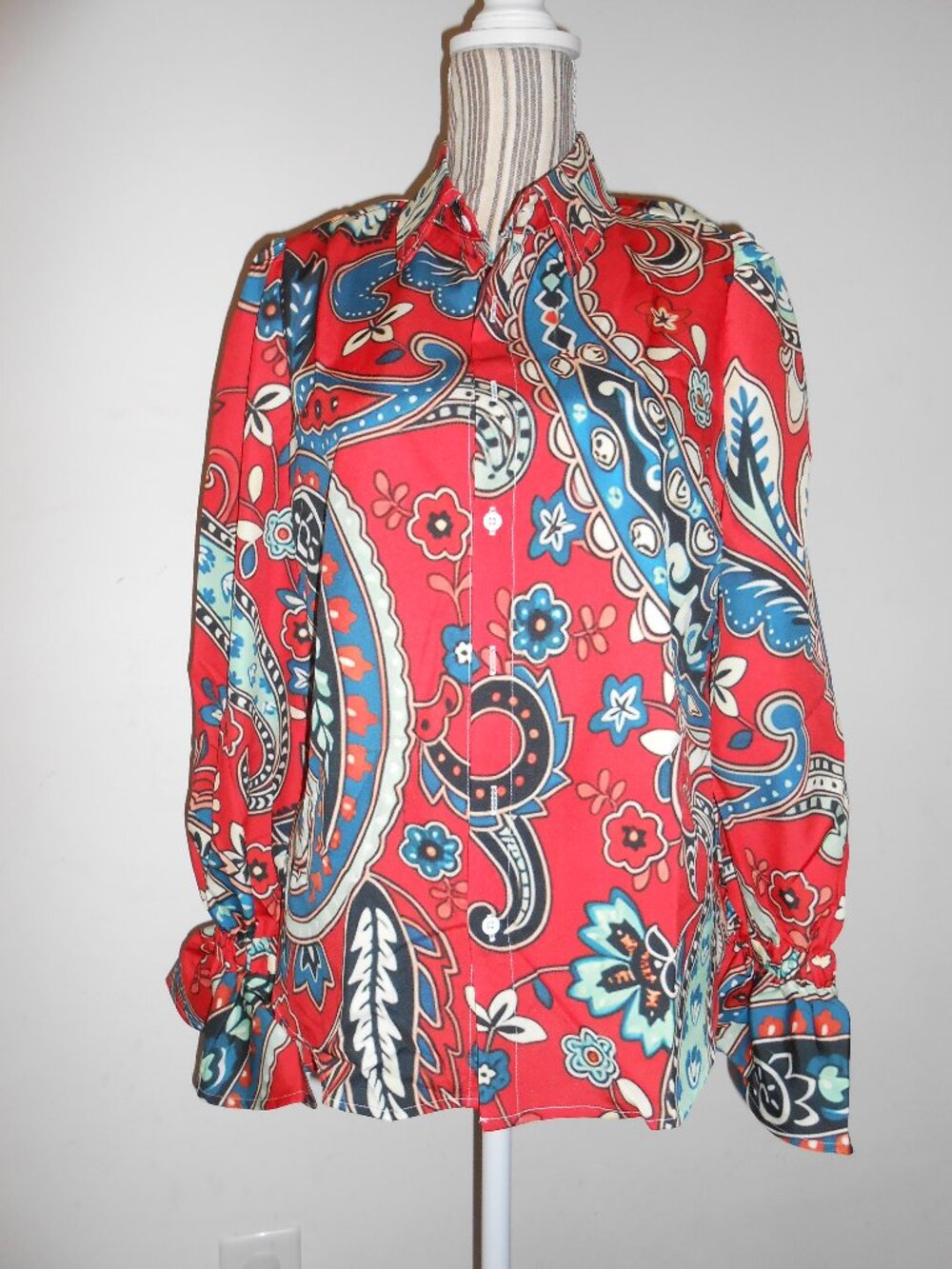 Women's Red Multi-Color Fashionable Bell-Sleeve Shirt Size Large